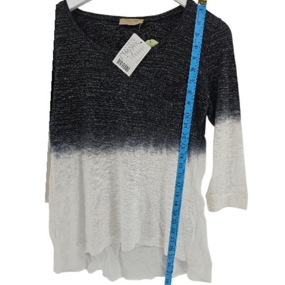 Language NWT Anthropologie Dip Dyed Top Size Medium in Cream & Gray Size - Picture 8 of 10